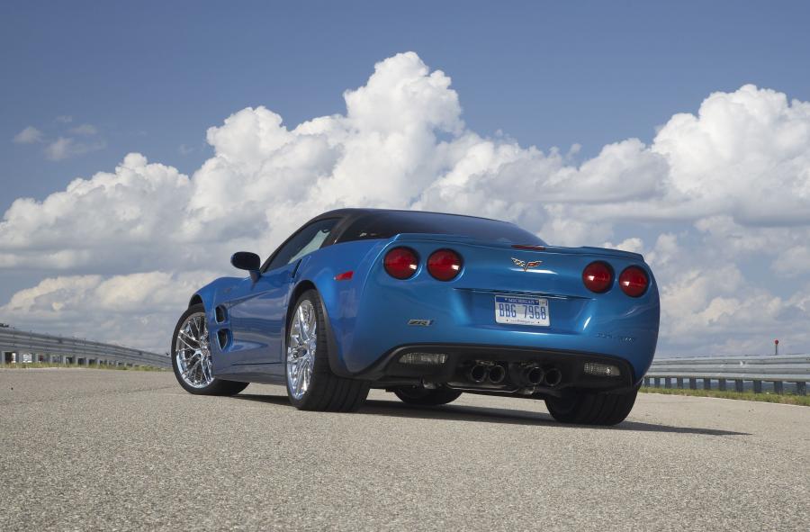  Chevrolet Corvette ZR1 2009 года  (фото 15 из 290)
